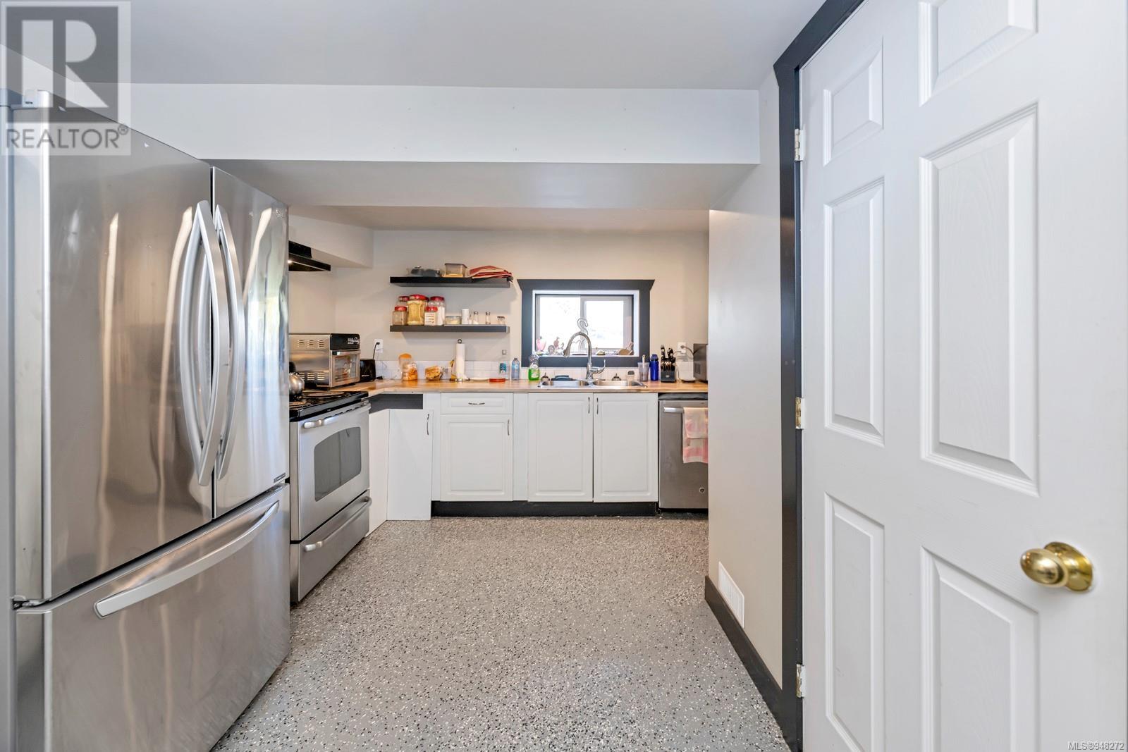 2945/2947 Cedar Hill Rd