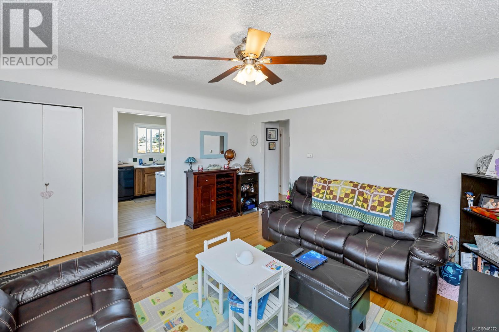 2945/2947 Cedar Hill Rd