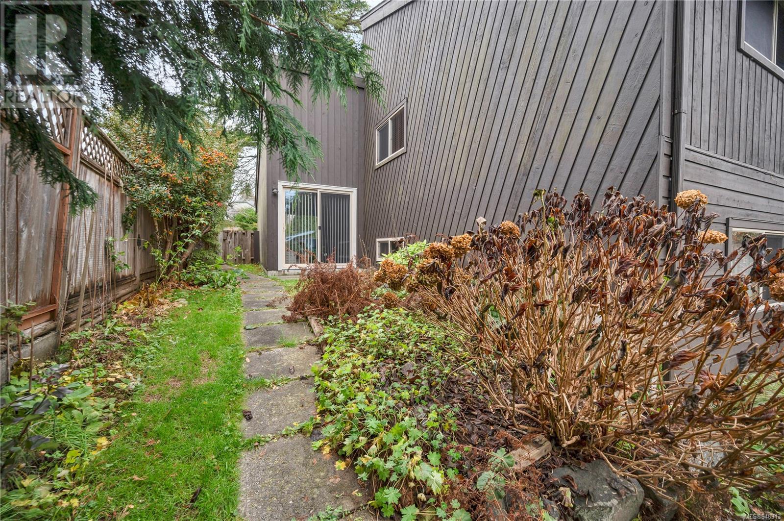 120 McPhedran Rd