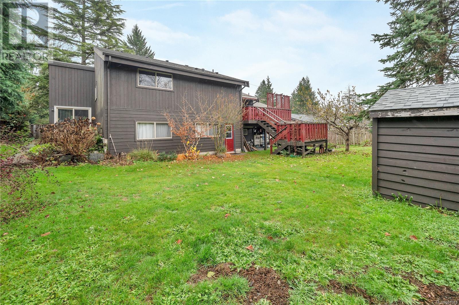 120 McPhedran Rd