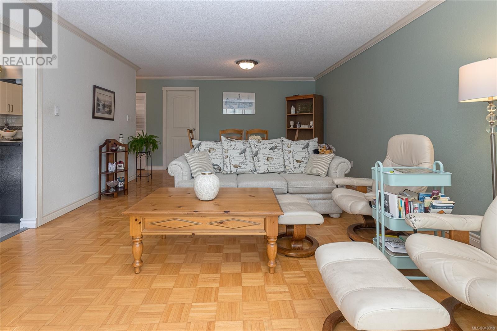 304 1665 Oak Bay Ave, #304