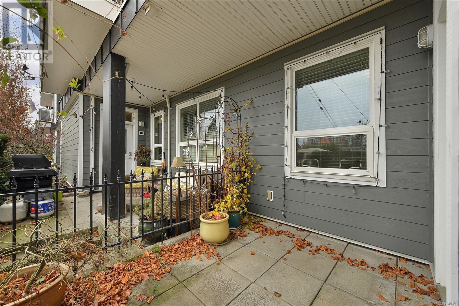 115 1315 Esquimalt Rd, #115