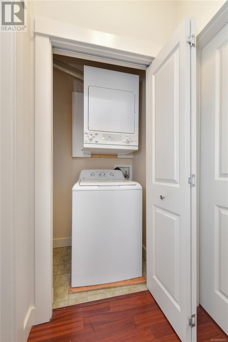 115 1315 Esquimalt Rd, #115