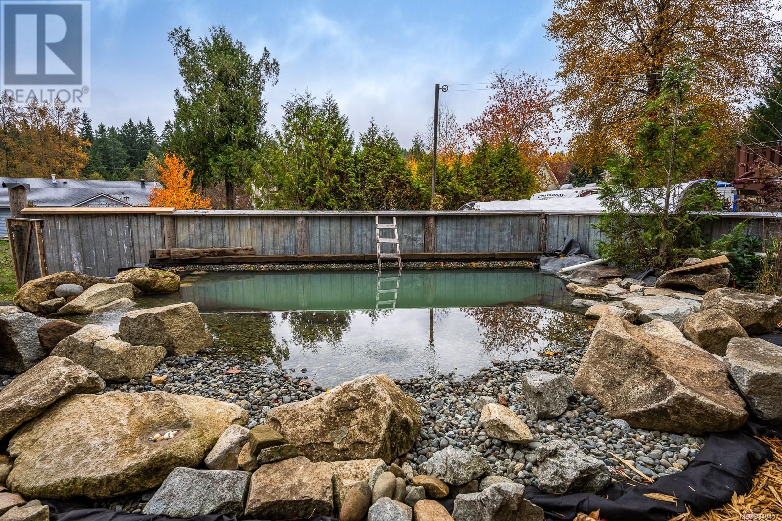 2613 Dunsmuir Ave