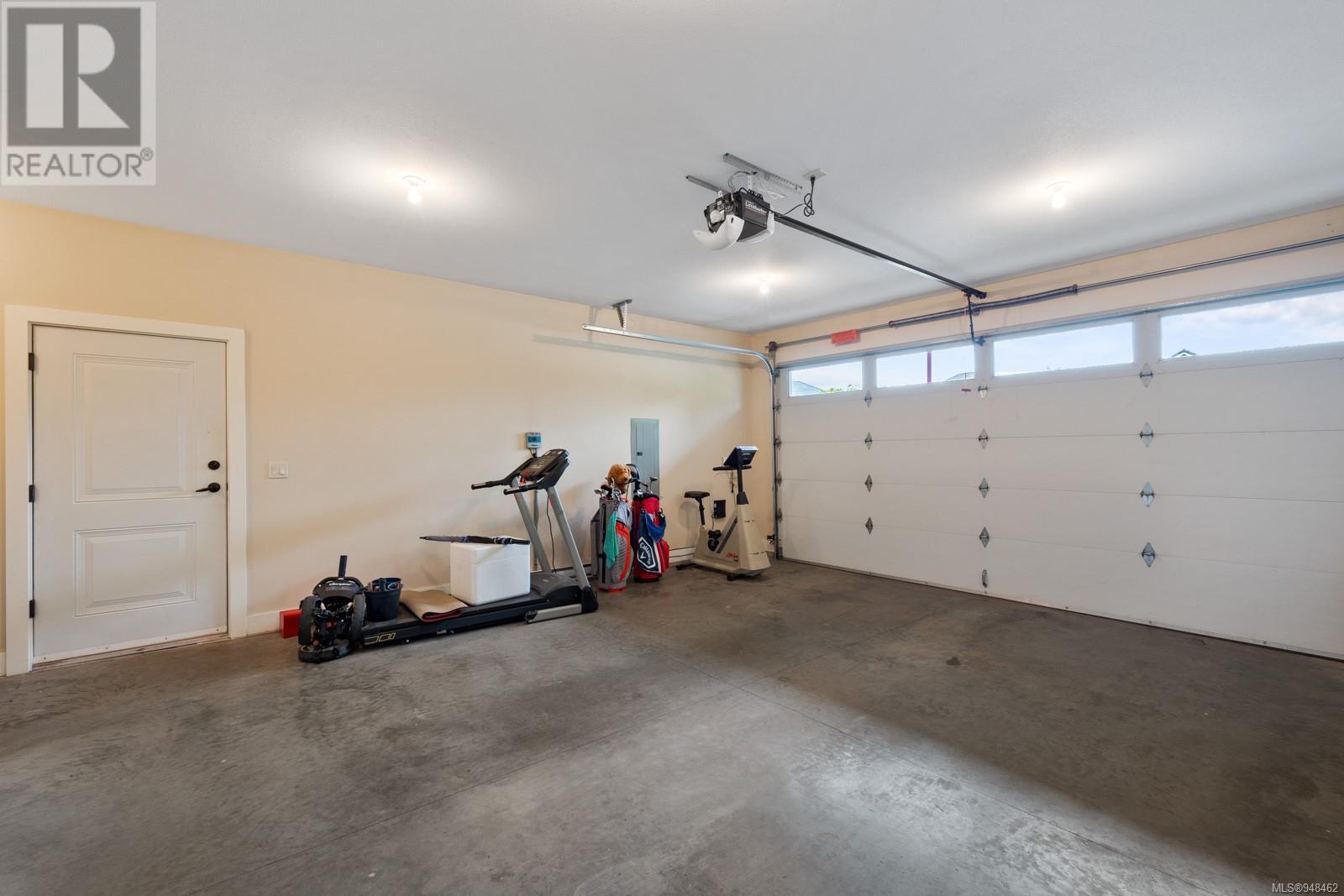3093 Royal Vista Way