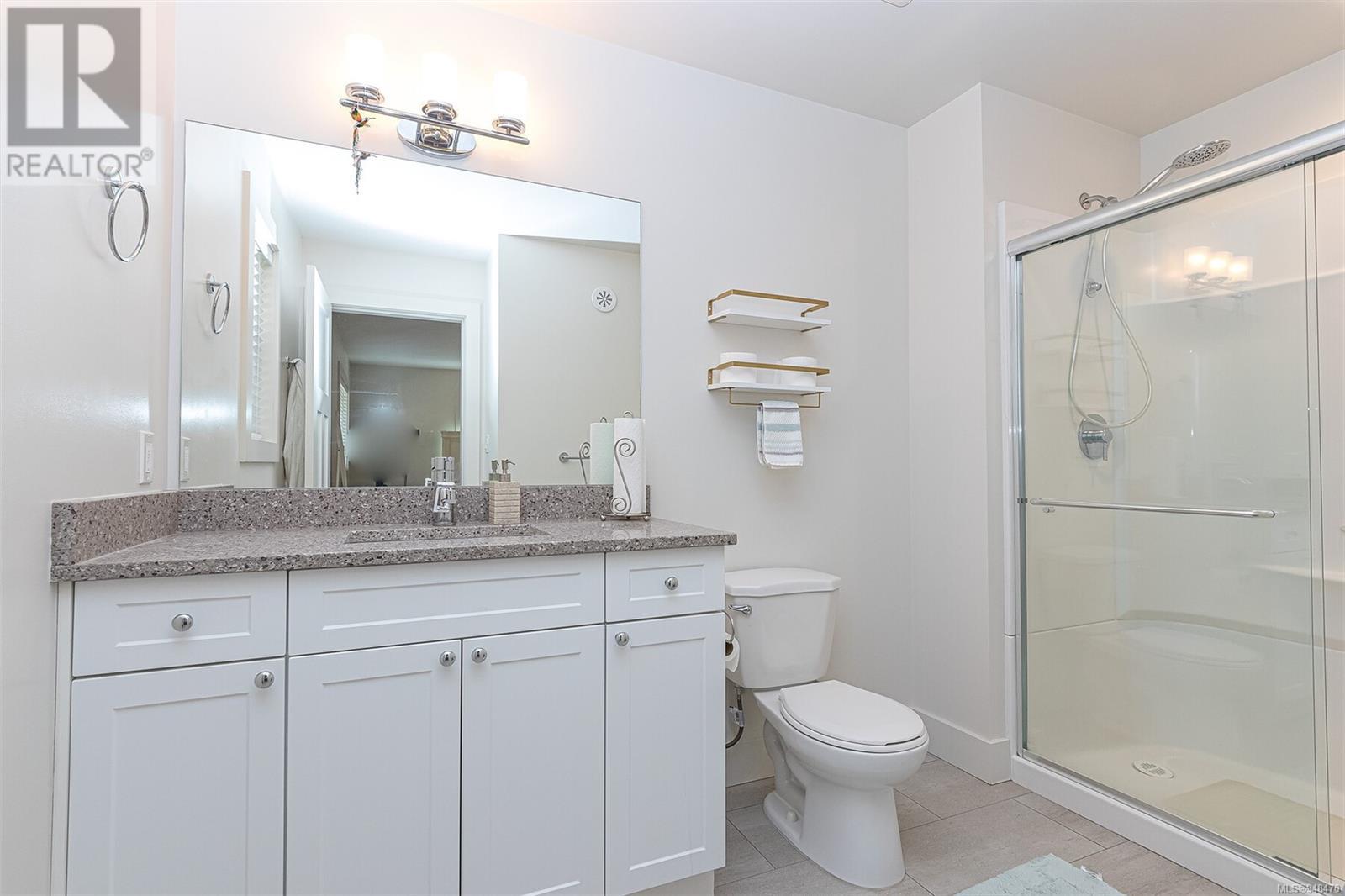 116 2117 Charters Rd, #116