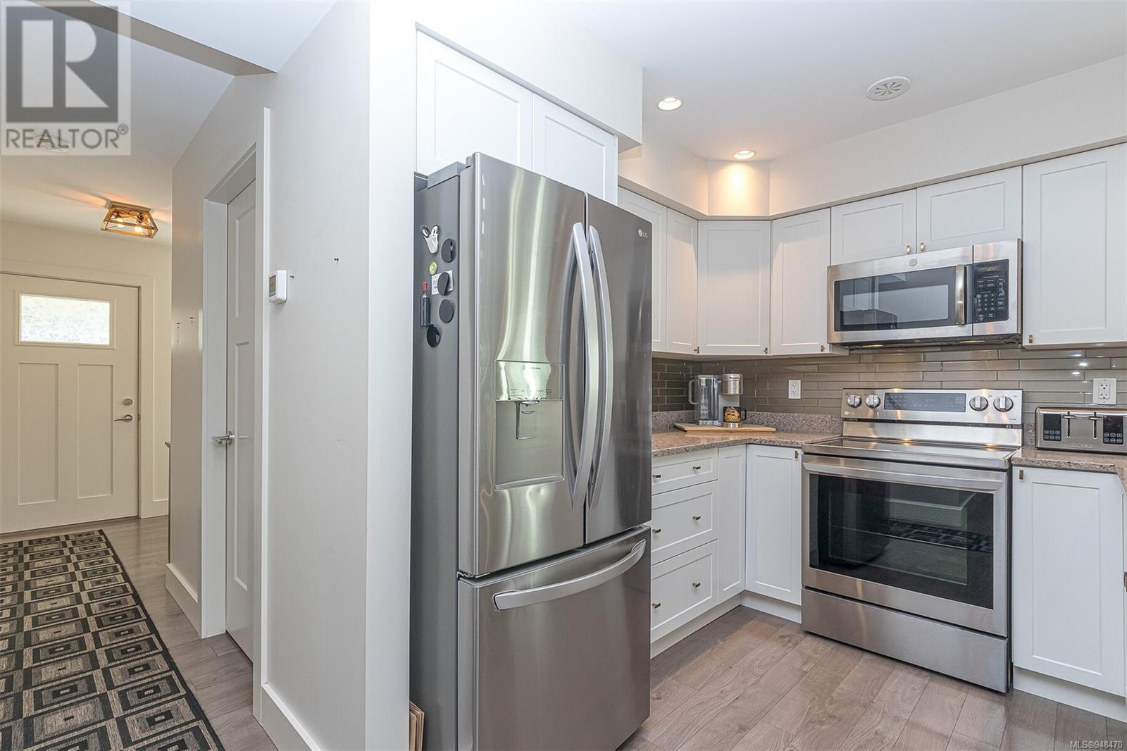 116 2117 Charters Rd, #116