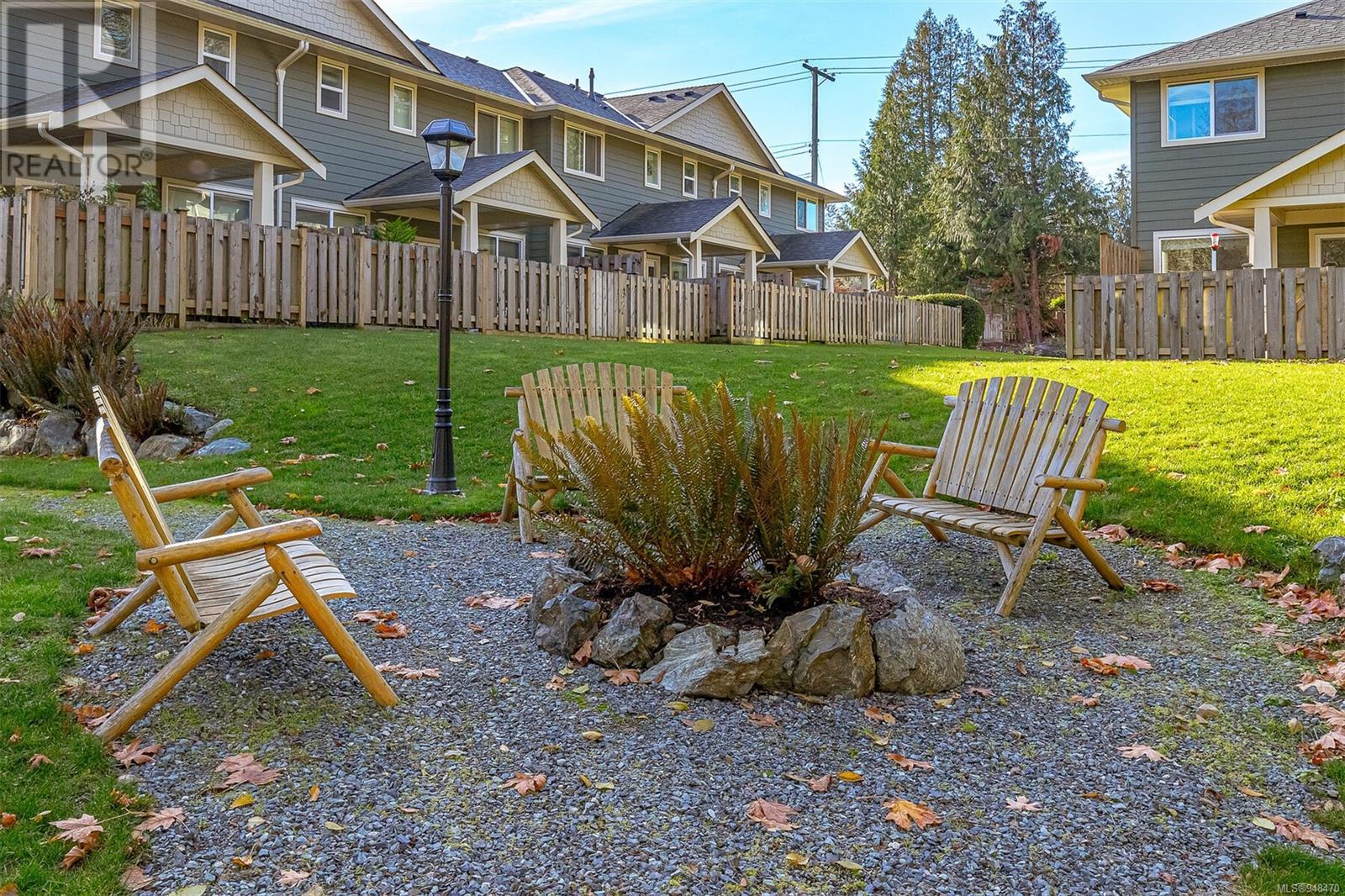 116 2117 Charters Rd, #116