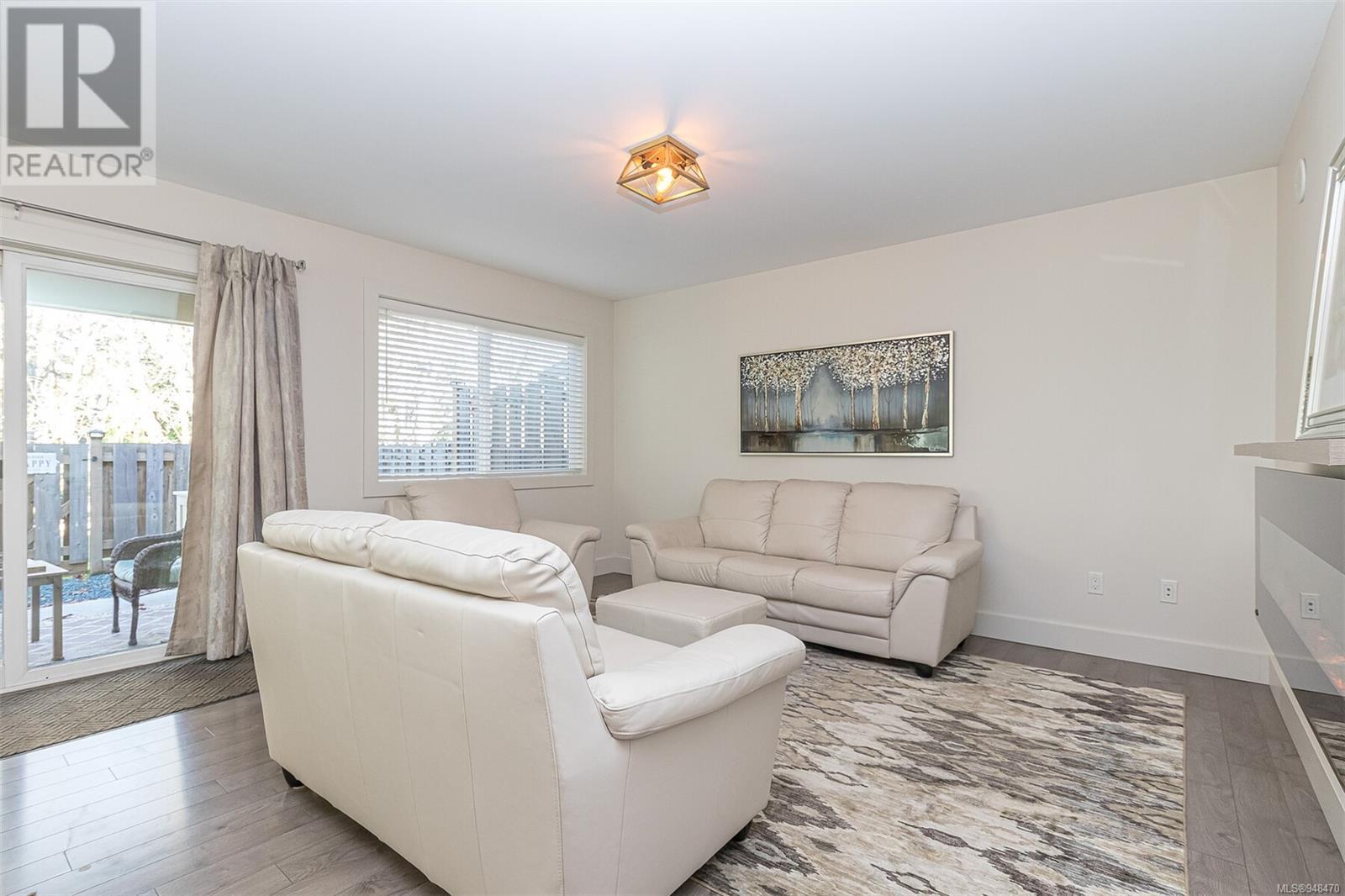 116 2117 Charters Rd, #116