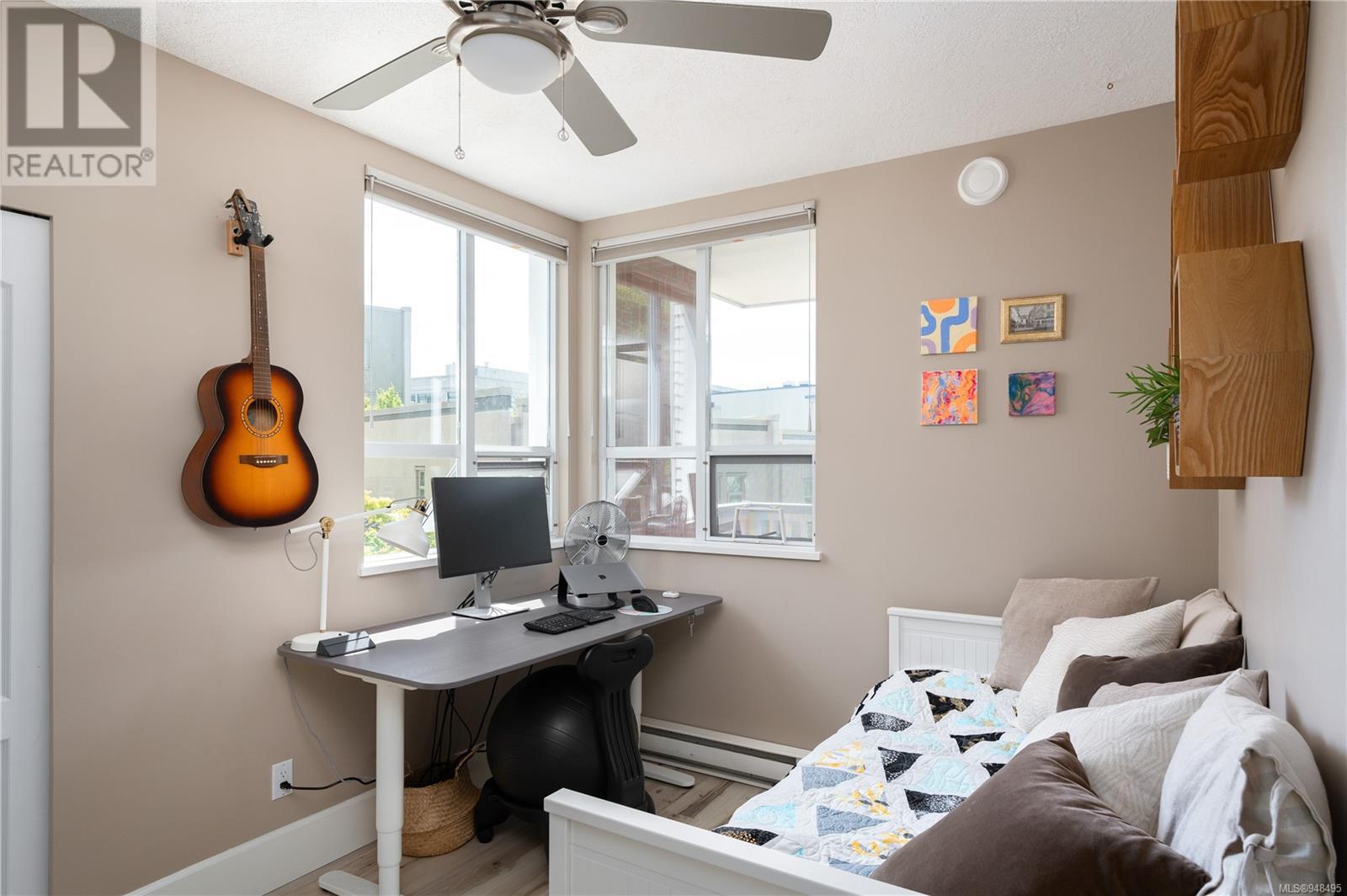 207 380 Waterfront Cres, #207