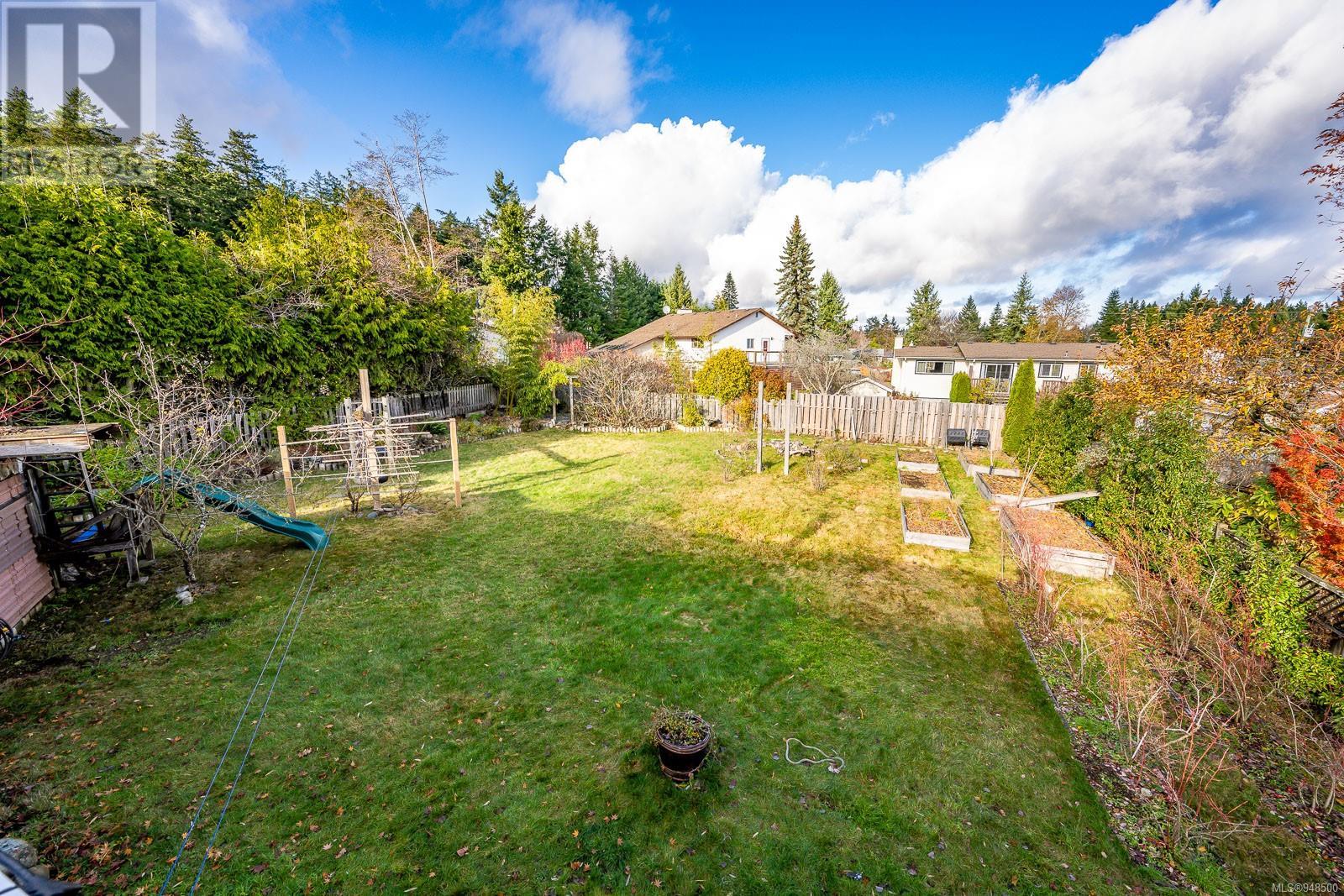 2234 Robb Ave