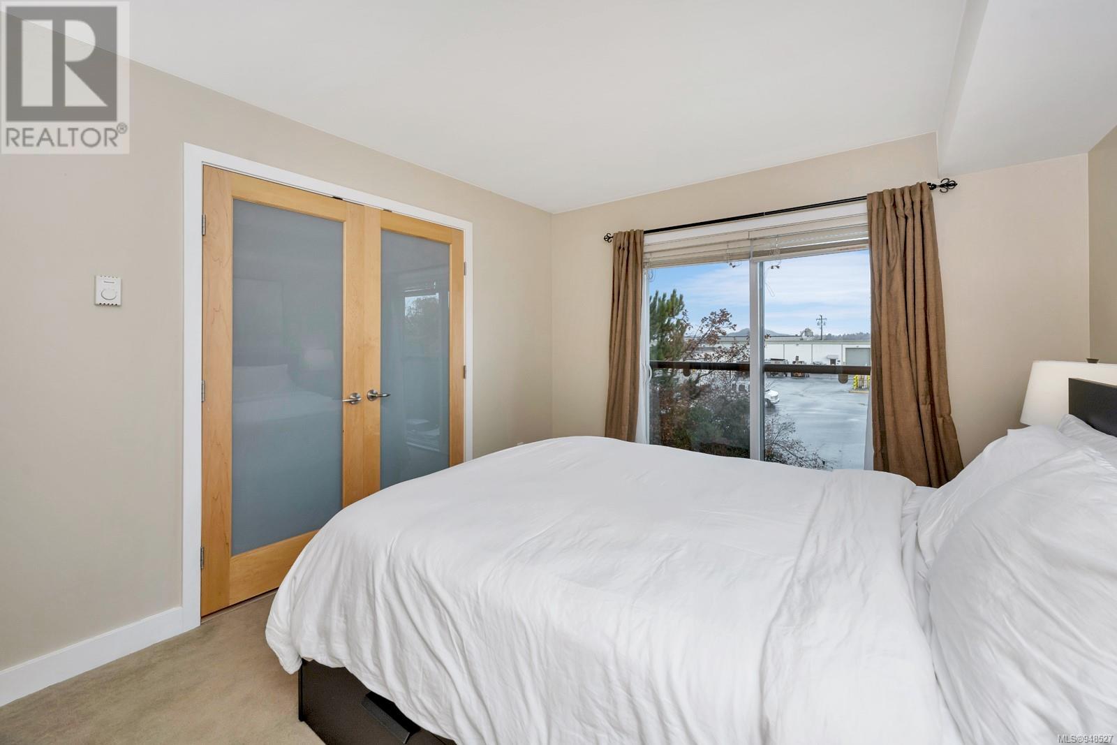 408 356 Gorge Rd E, #408