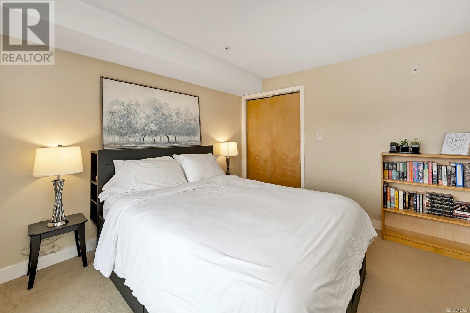 408 356 Gorge Rd E, #408