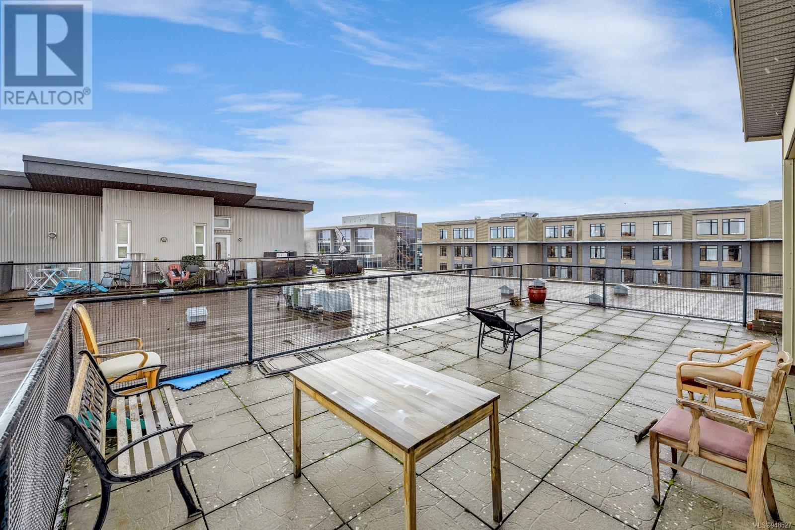 408 356 Gorge Rd E, #408