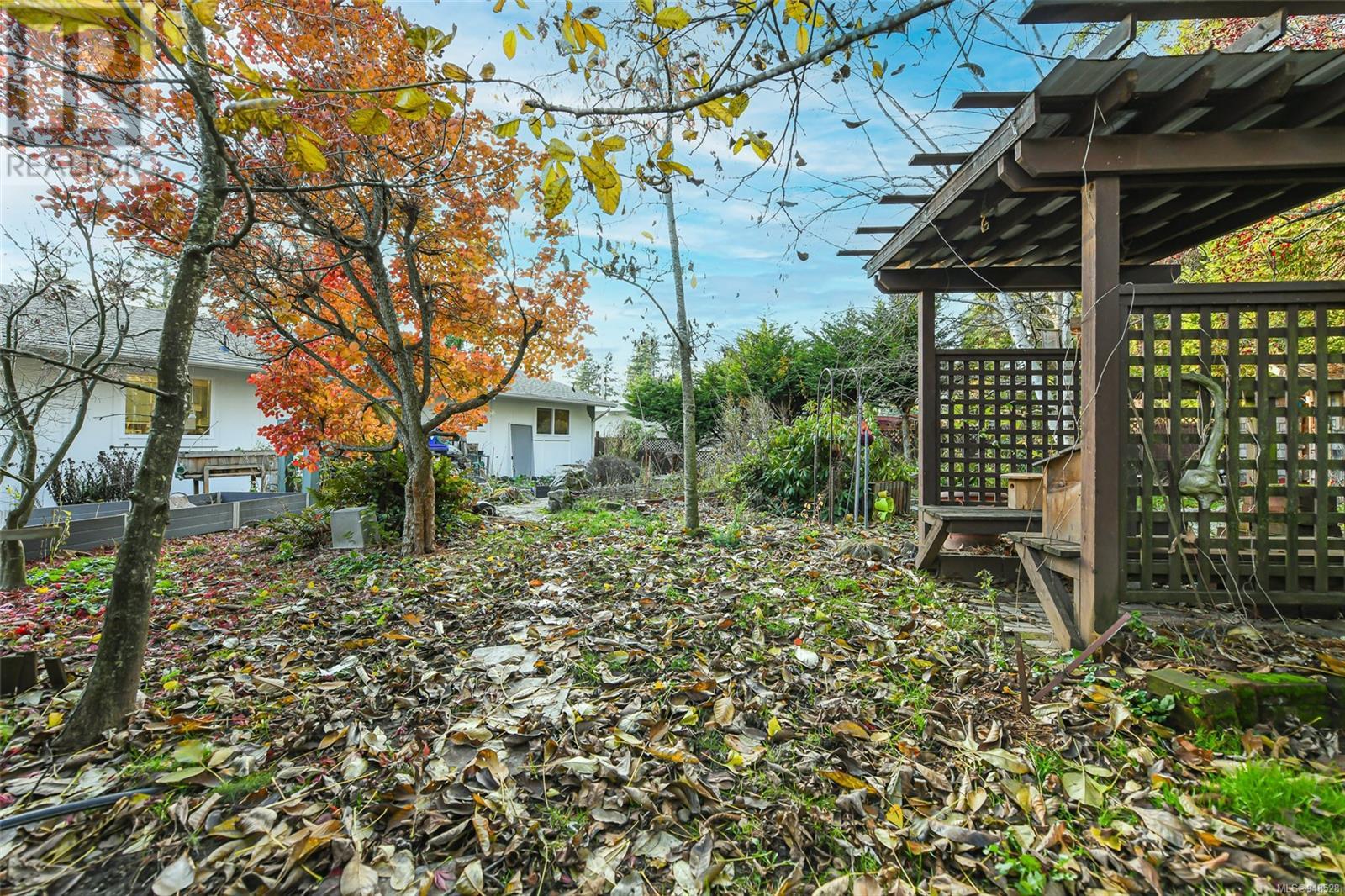 1728 Dogwood Ave