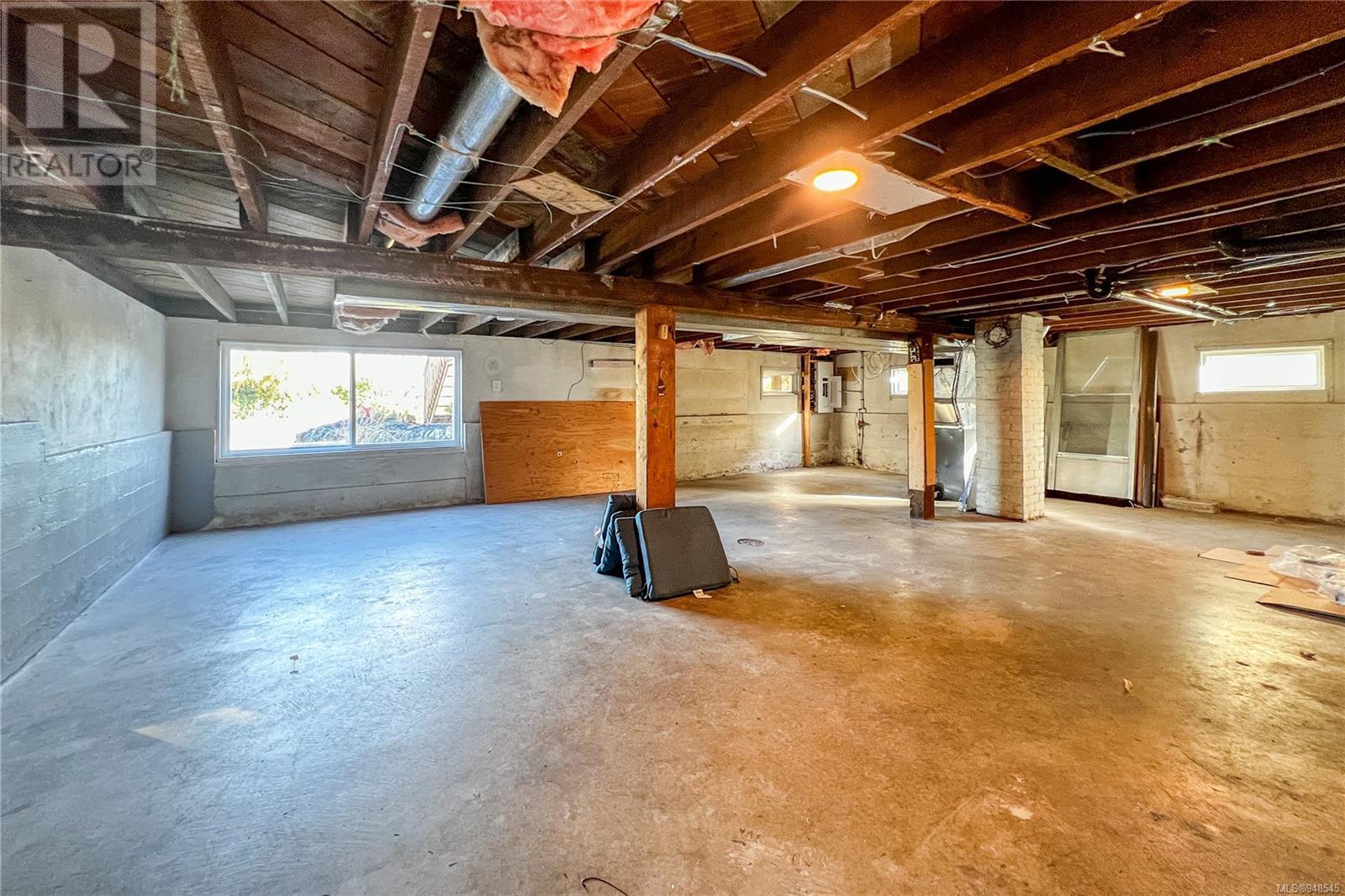 649 McPhee Ave