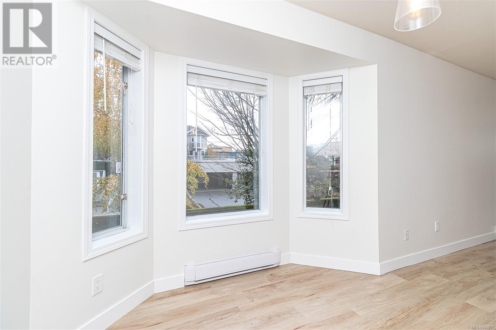 103 1039 Caledonia Ave, #103