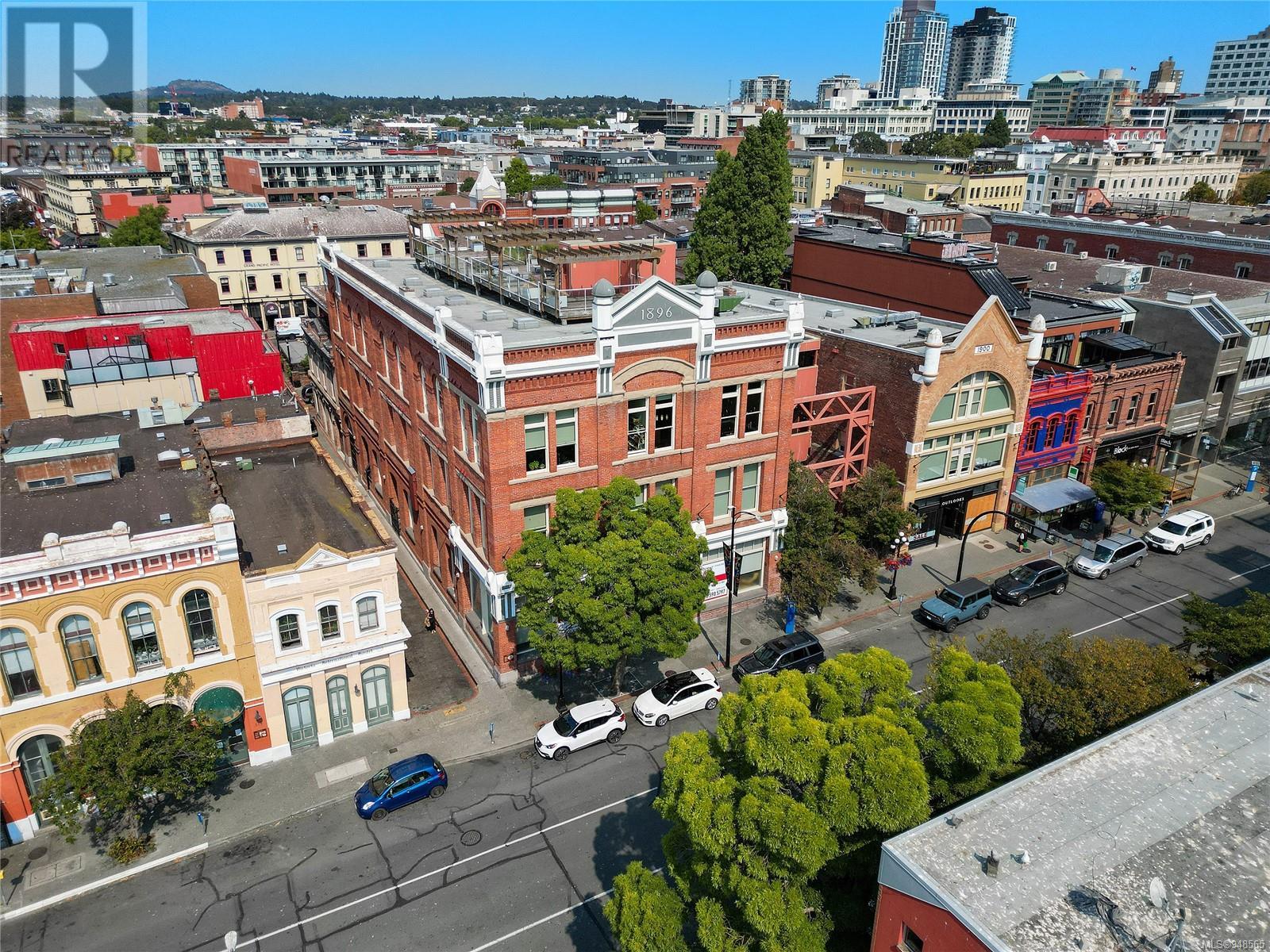 301 524 Yates St, #301