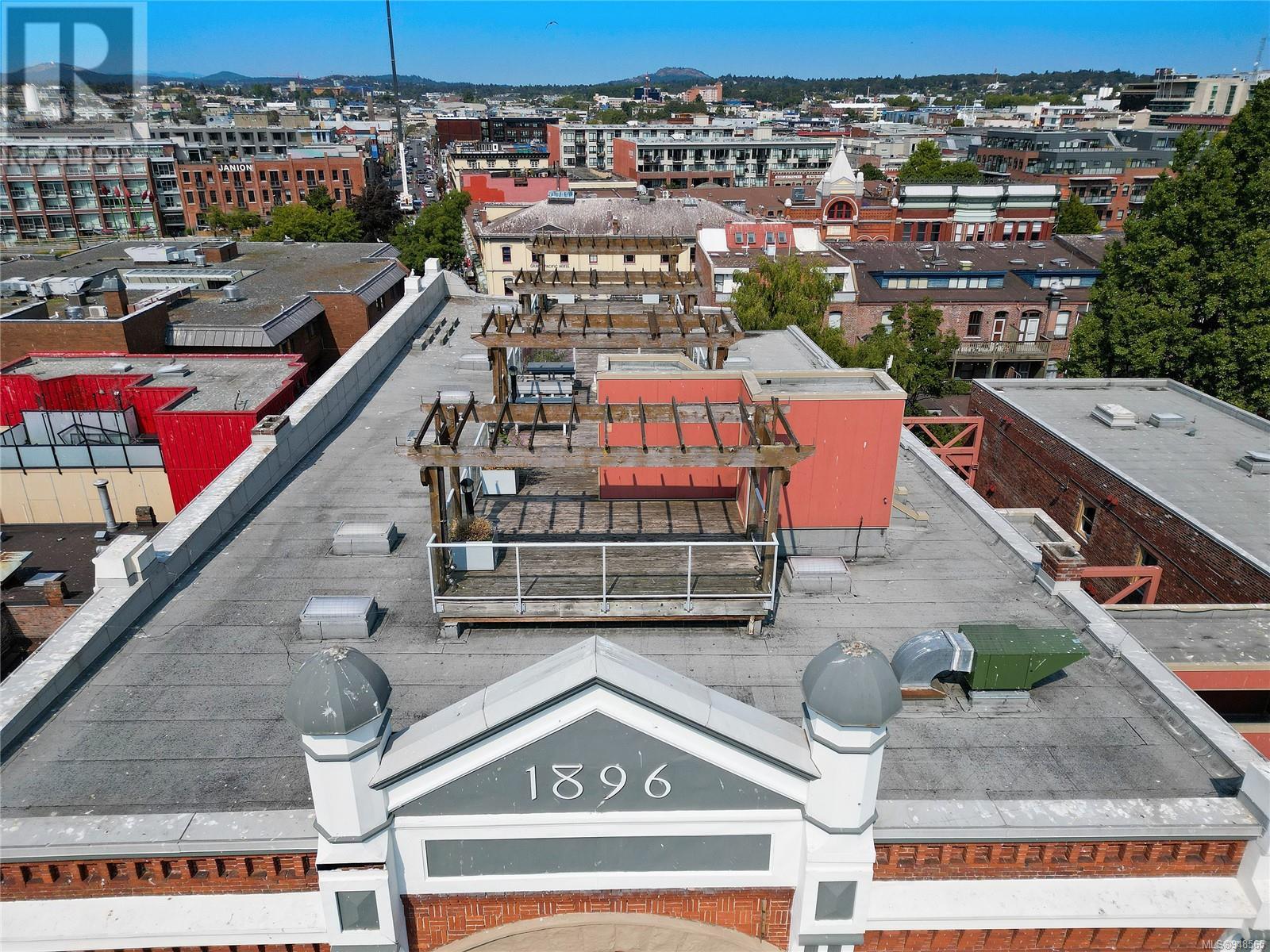 301 524 Yates St, #301