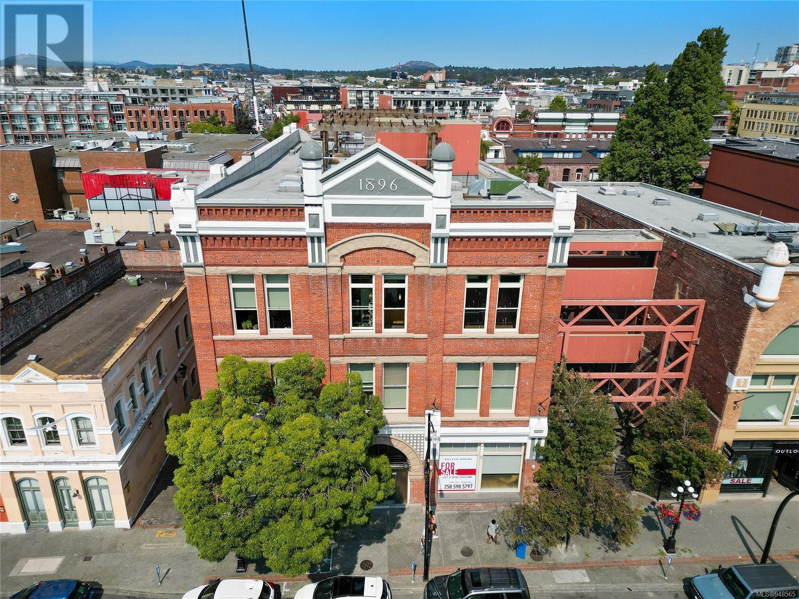 301 524 Yates St, #301