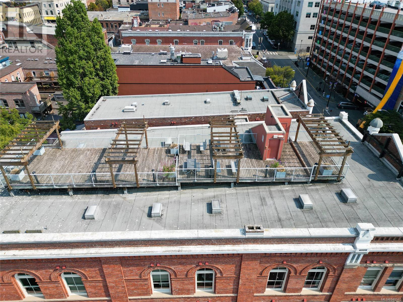 301 524 Yates St, #301