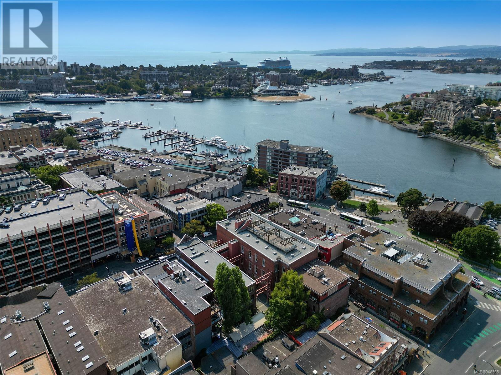 301 524 Yates St, #301