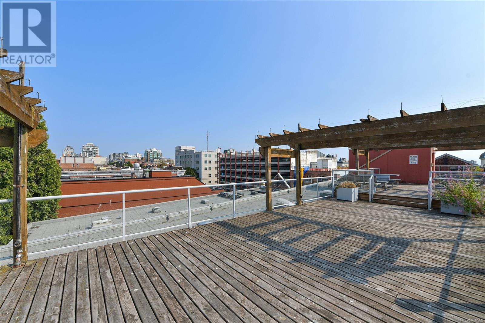 301 524 Yates St, #301