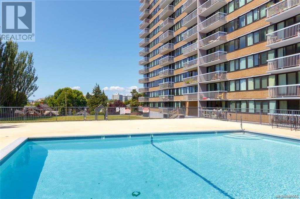 608 647 Michigan St, #608