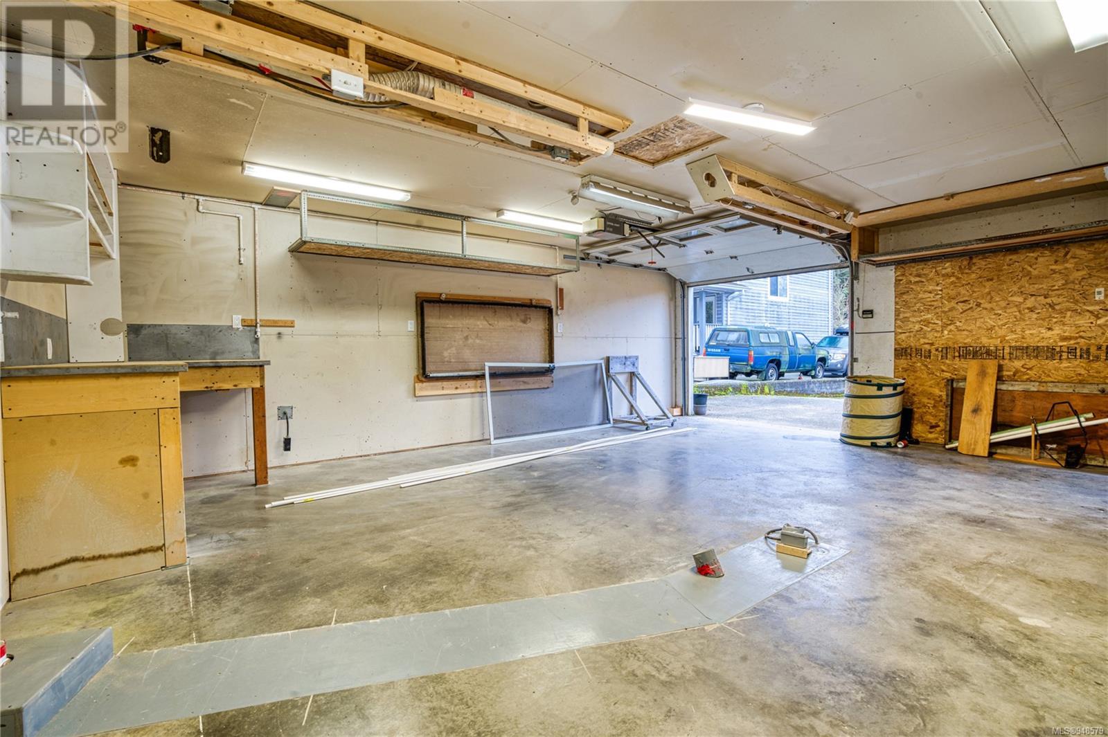 809 Intervale Ave