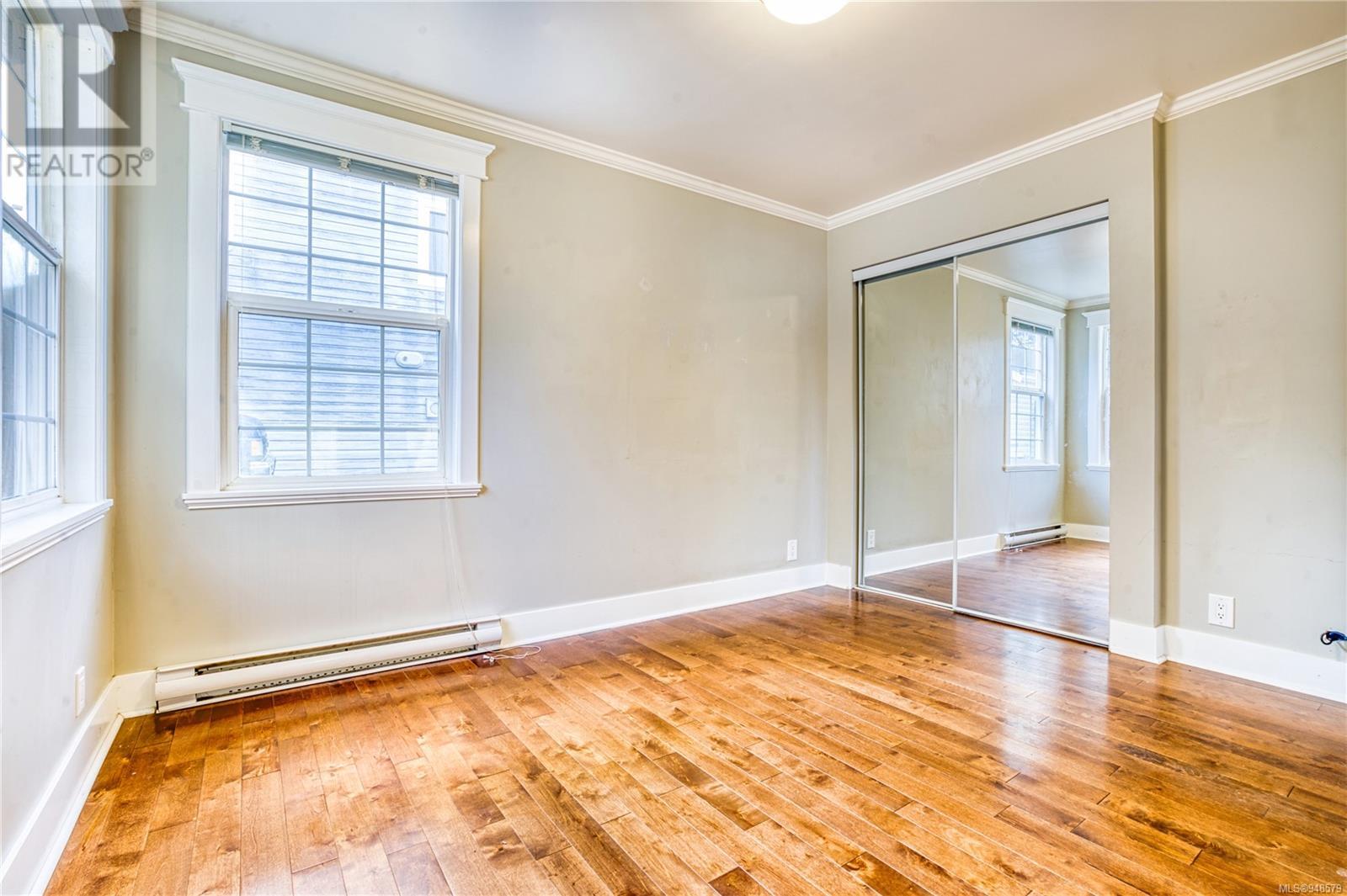 809 Intervale Ave