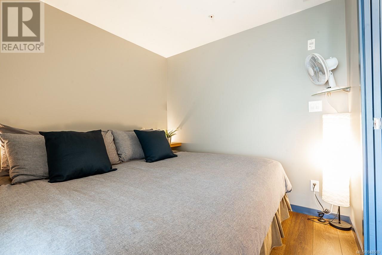 410 517 Fisgard St, #410