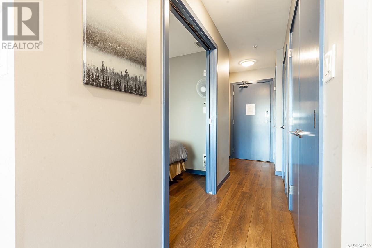 410 517 Fisgard St, #410