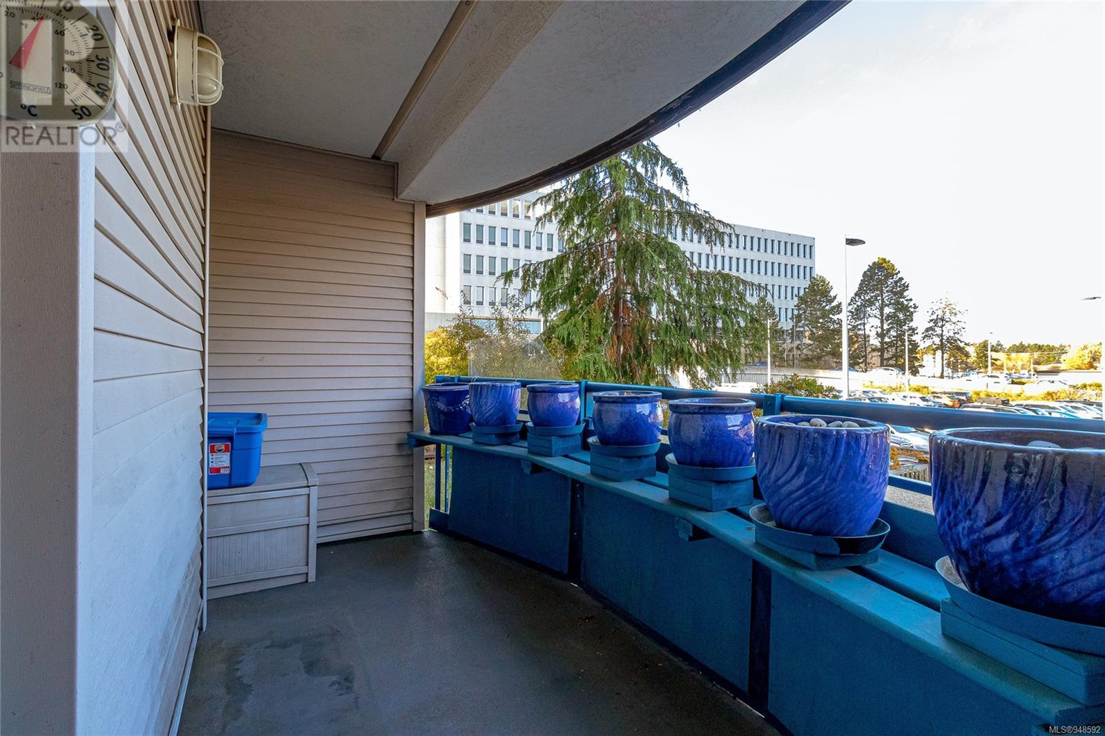 203 2310 Trent St, #203