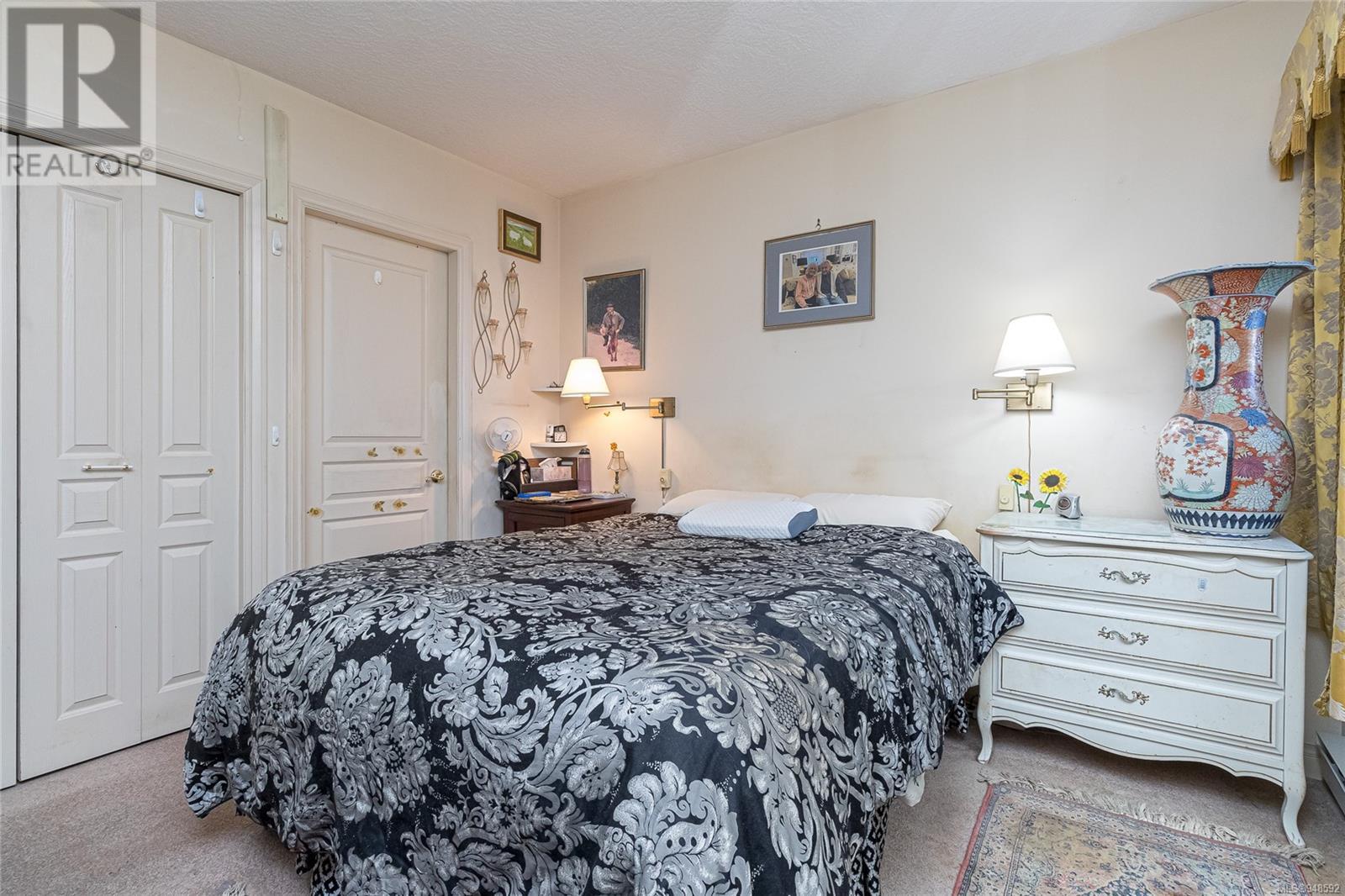 203 2310 Trent St, #203