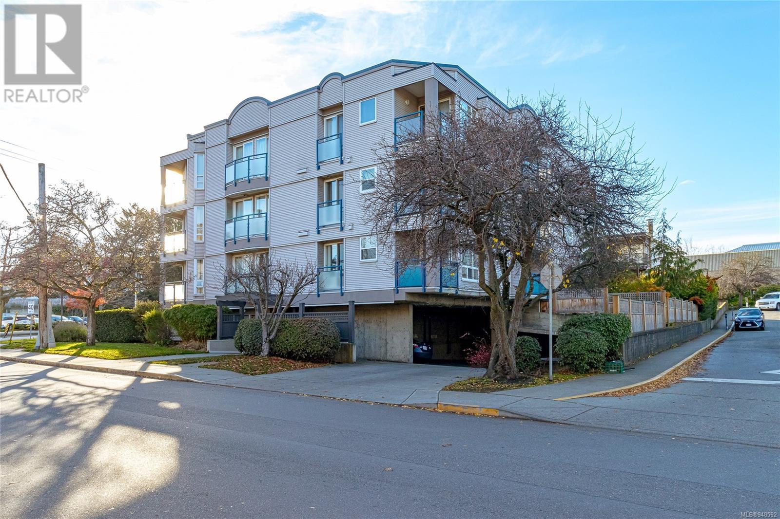 203 2310 Trent St, #203