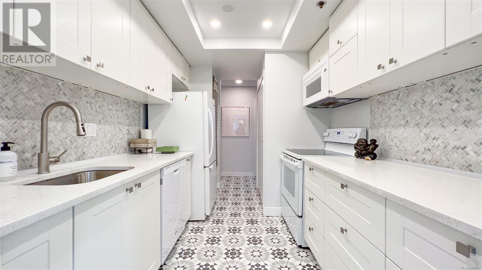 104 1252 Pandora Ave, #104