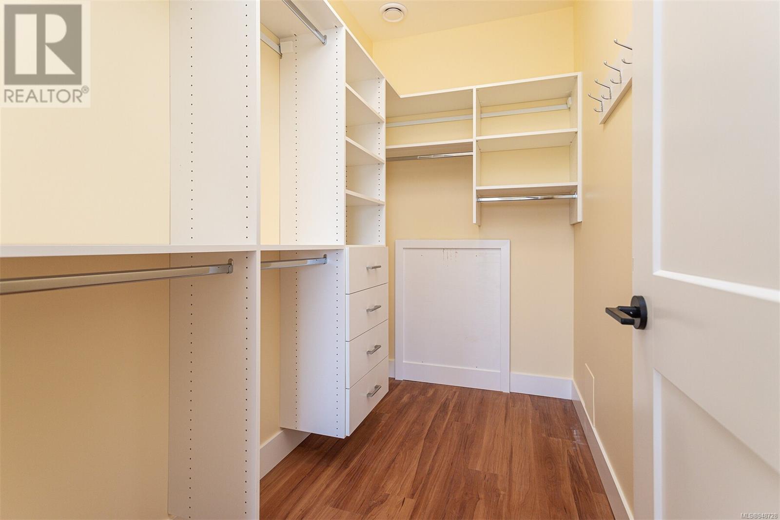 5380 Basinview Hts