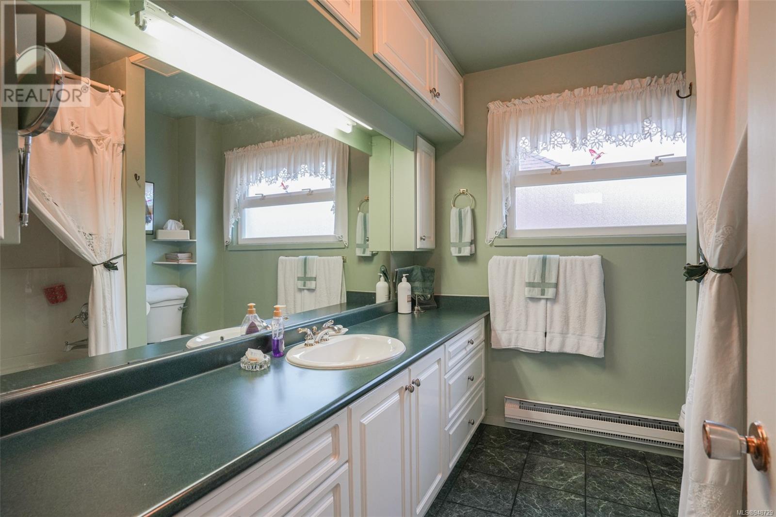 2320 Old Nanaimo Hwy