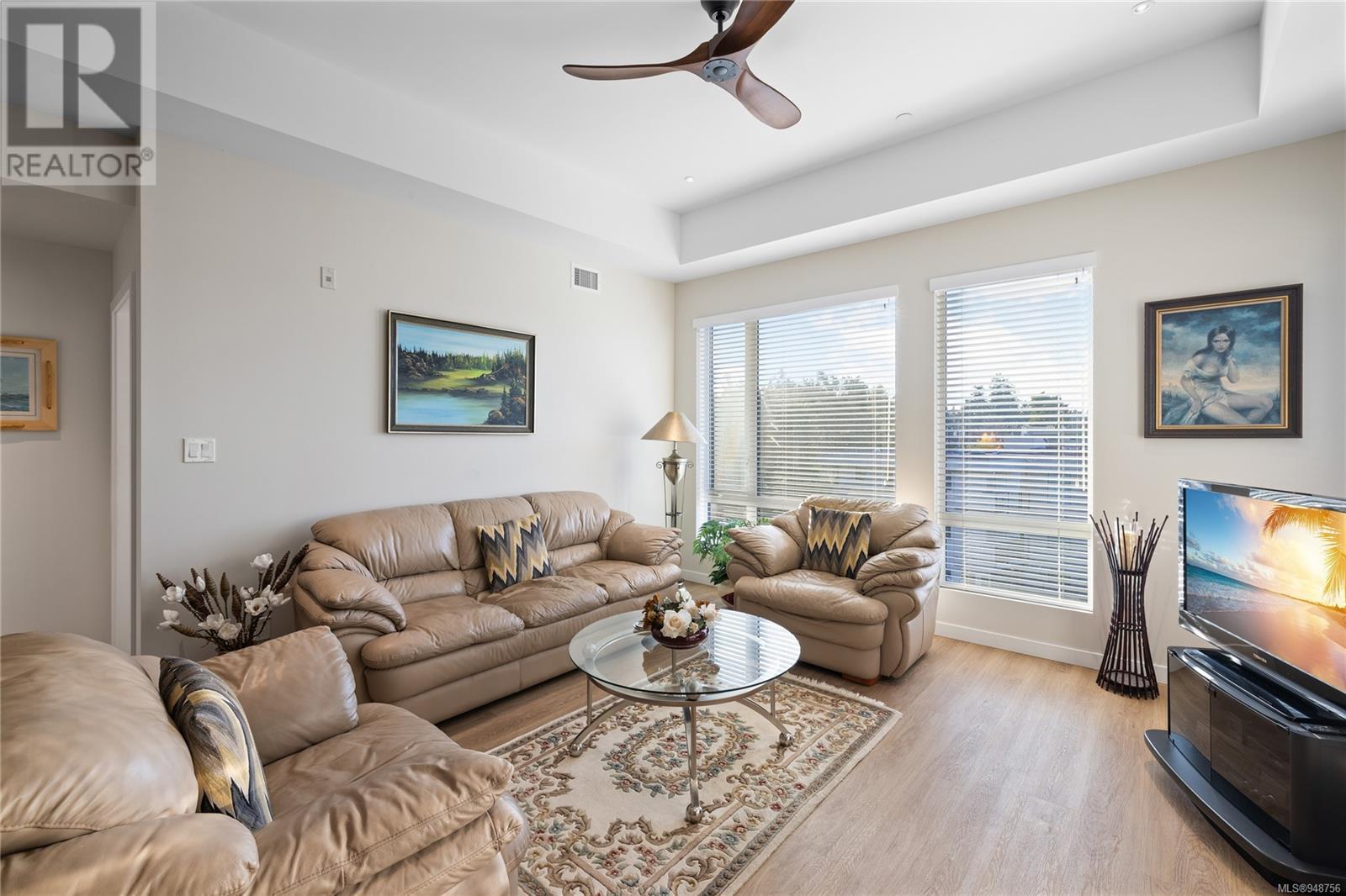 405 100 Lombardy St, #405