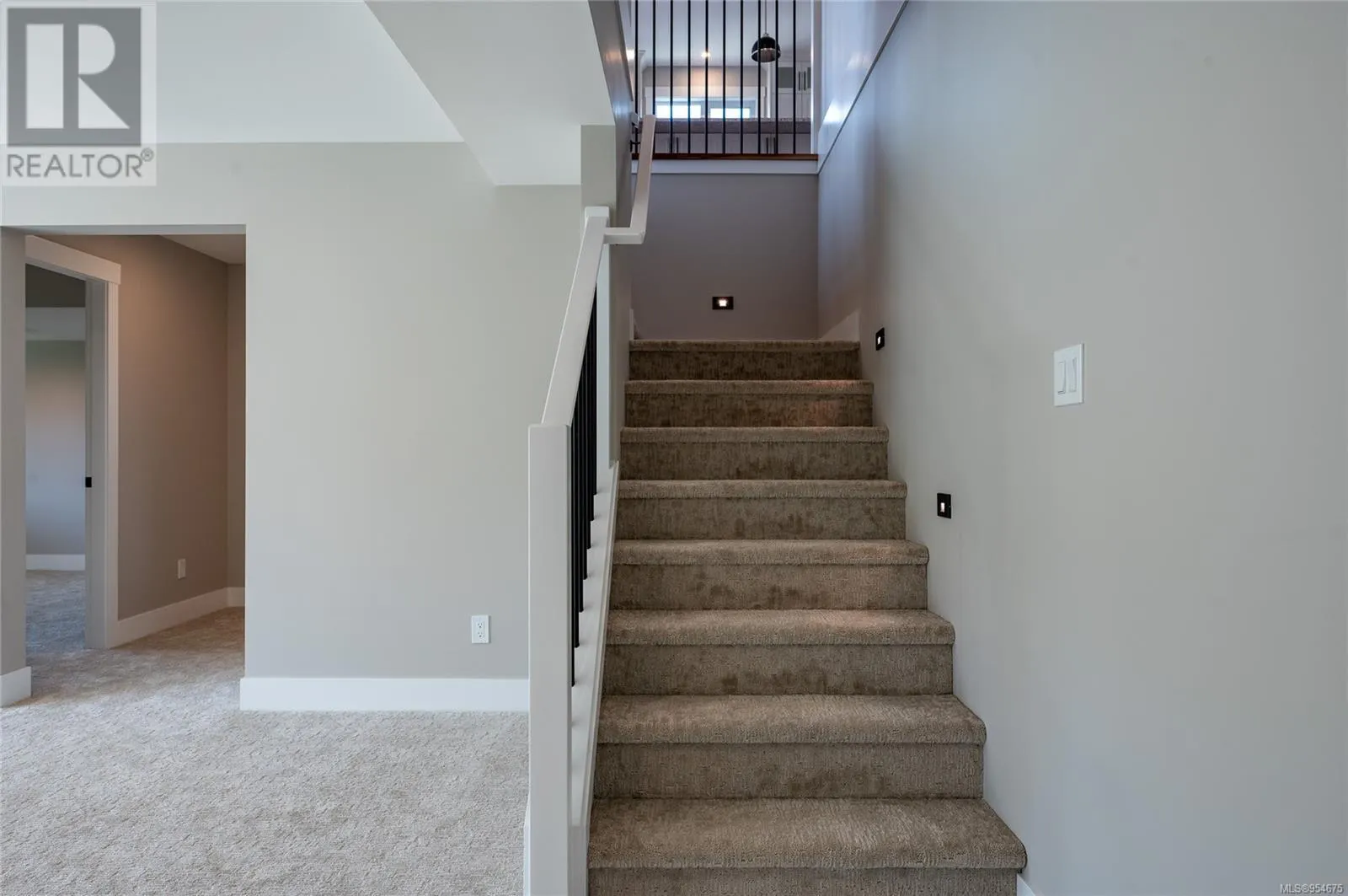 35 626 Farrell Rd