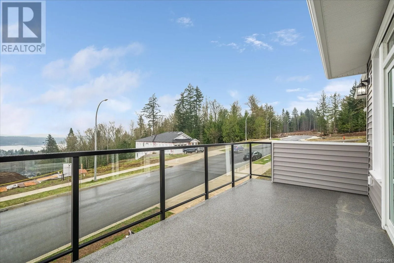 429 Colonia Dr S