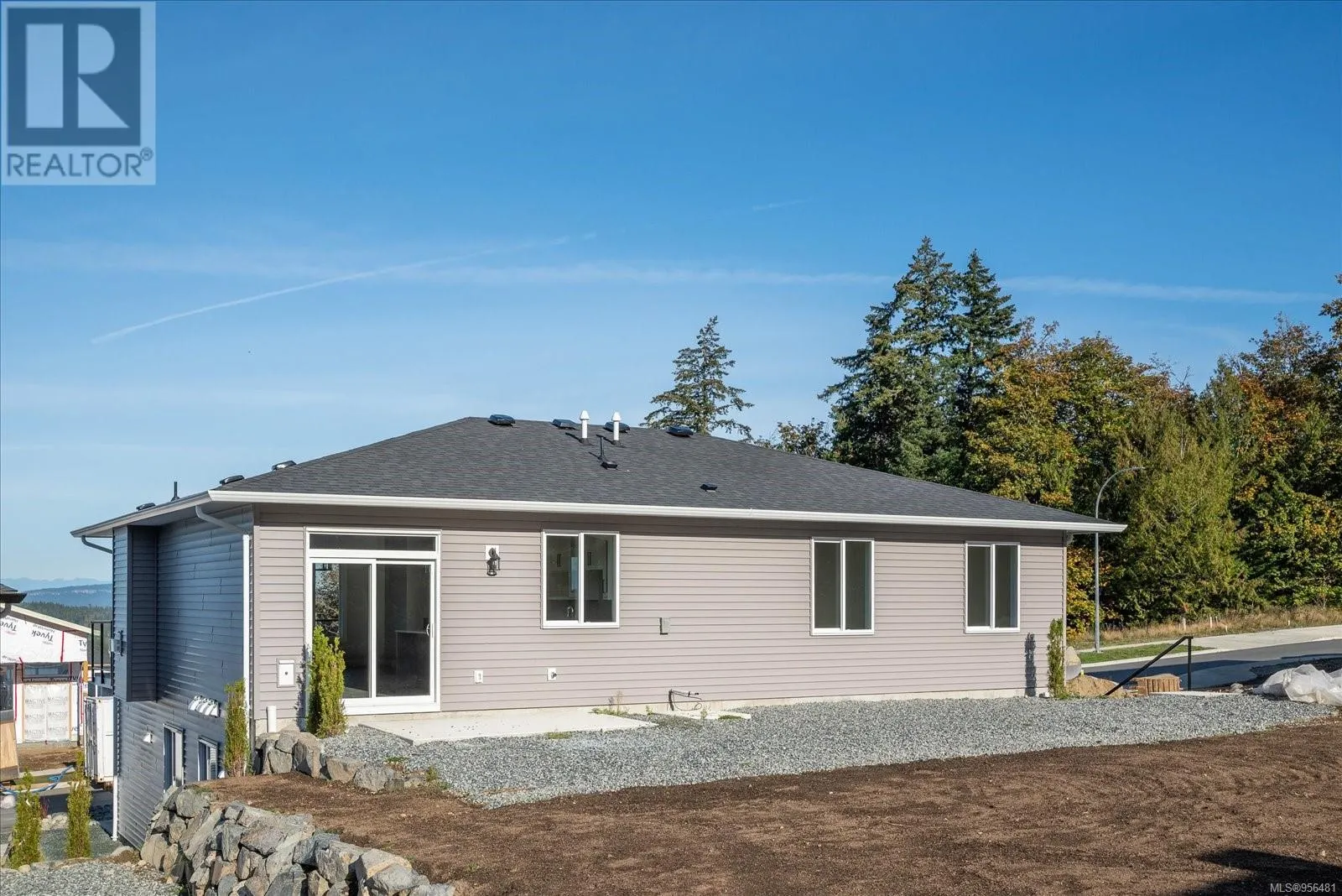 429 Colonia Dr S