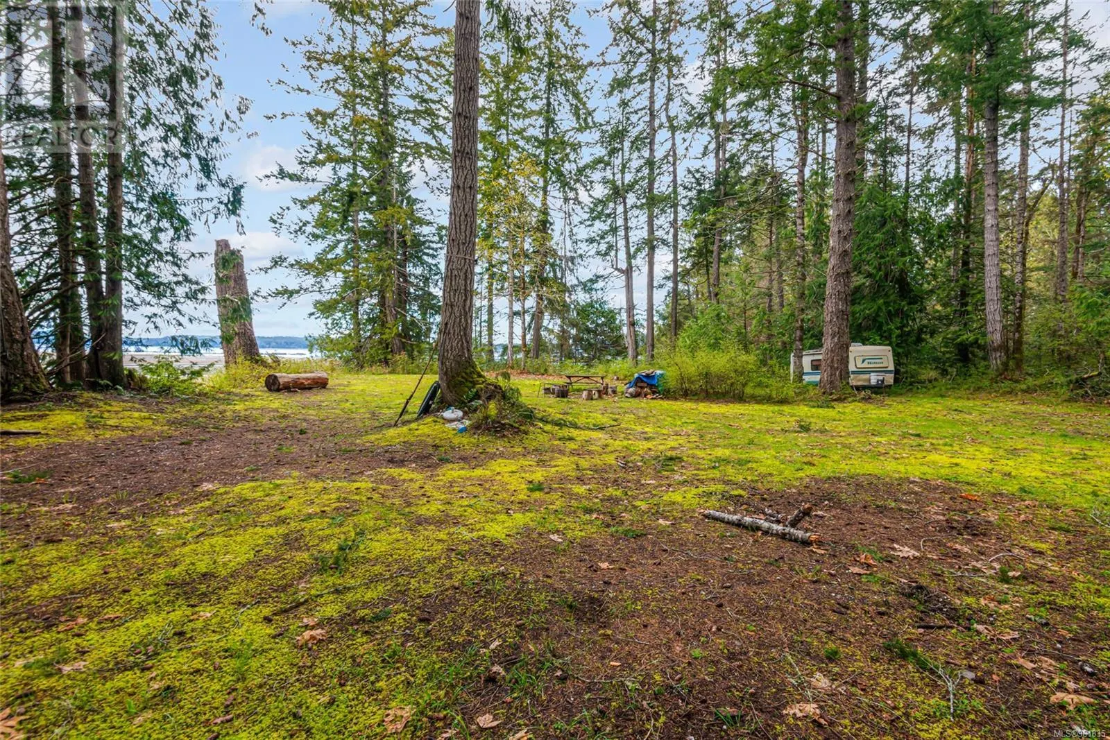 Lot 13 Island Hwy W