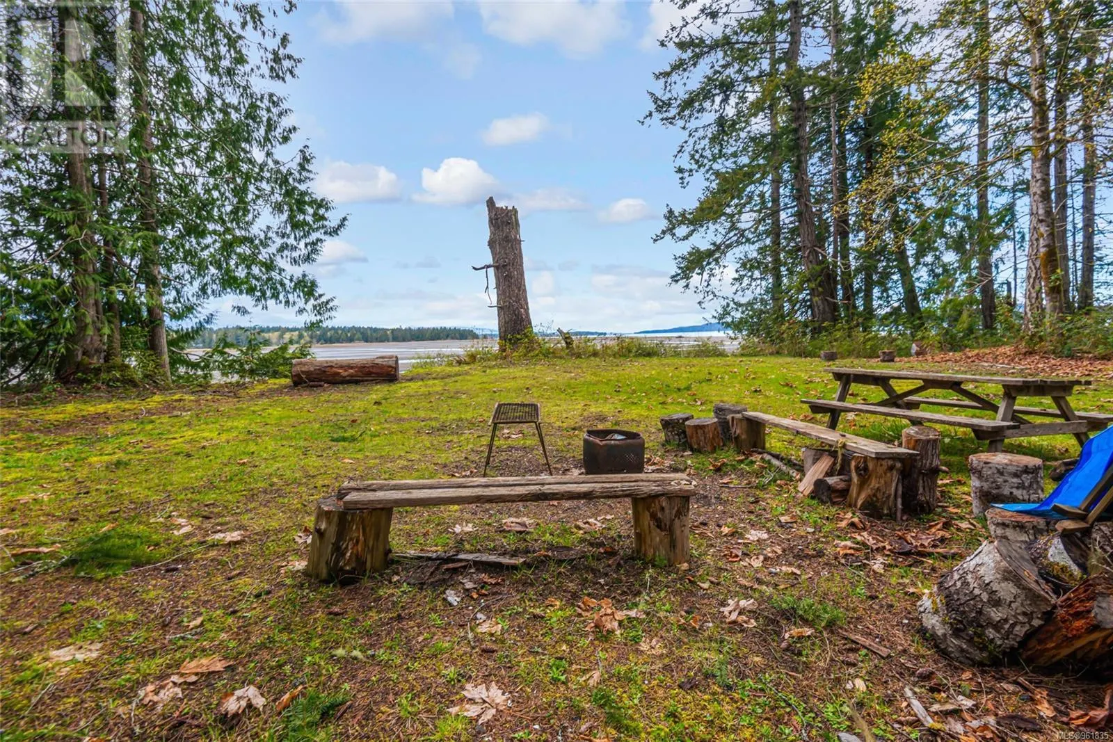 Lot 13 Island Hwy W