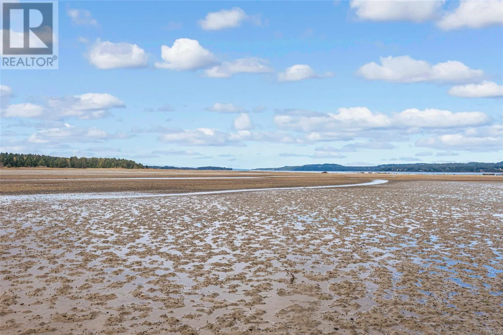 Lot 13 Island Hwy W