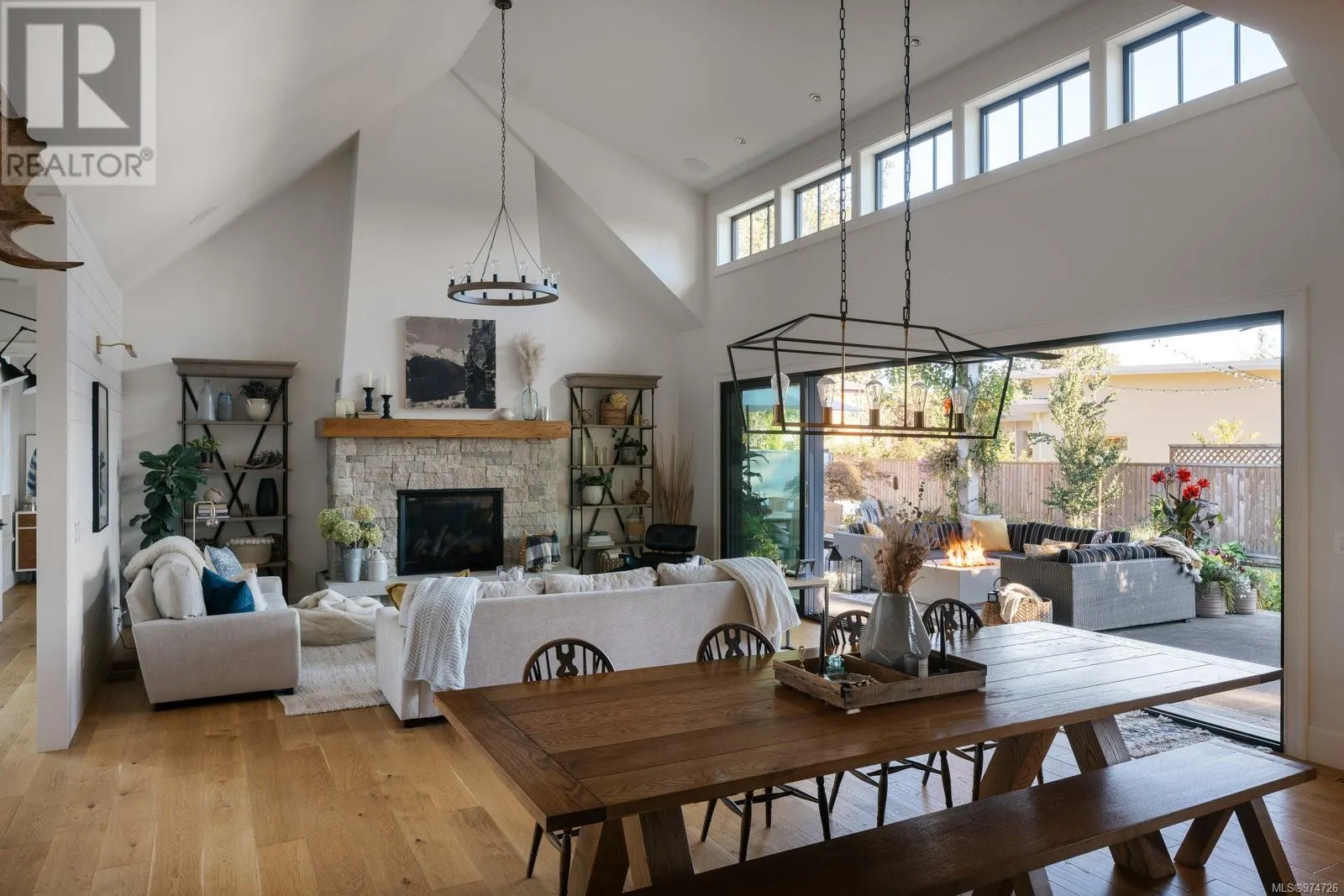 585 Downey Rd