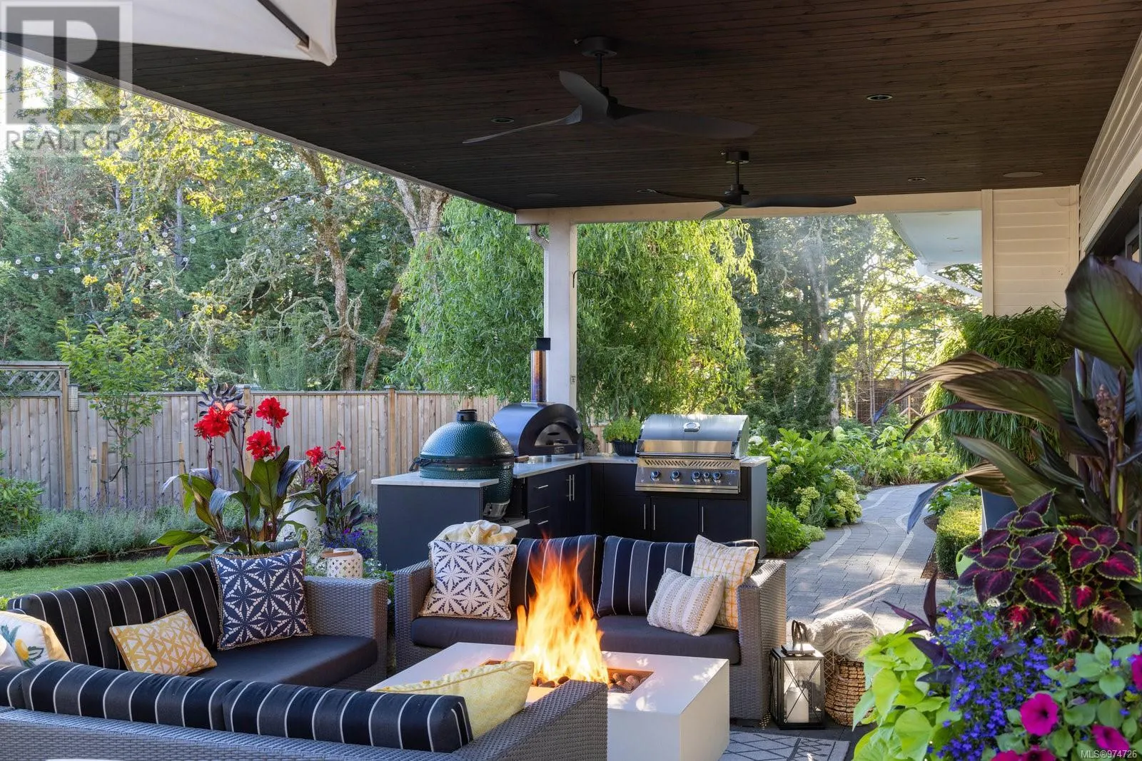 585 Downey Rd