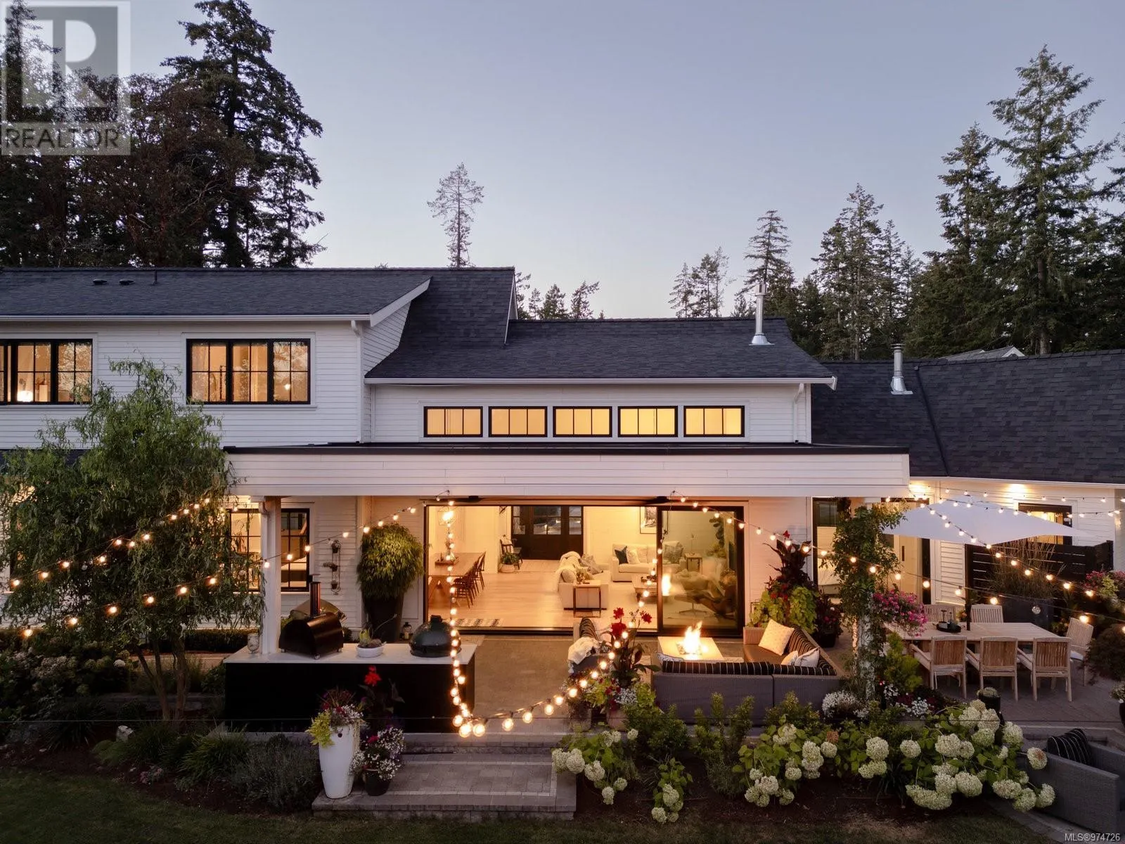585 Downey Rd