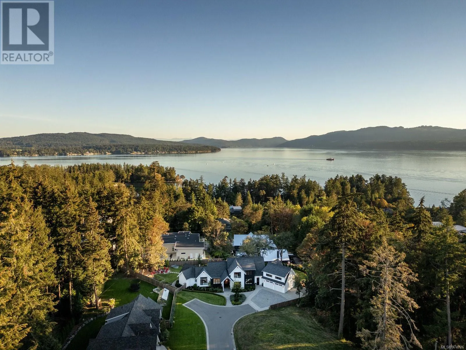 585 Downey Rd