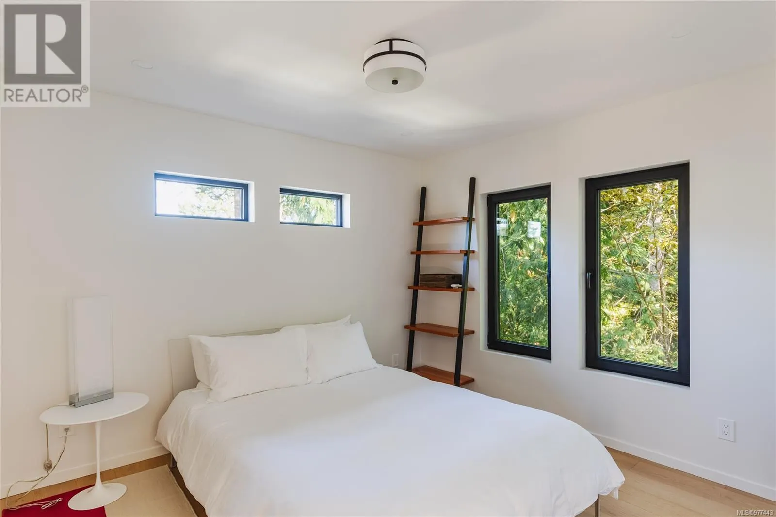 848 Lands End Rd